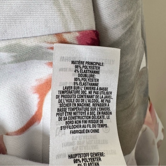 Ted BAKER-VELEITA CHATSWORTH BLOOM BELL SLEEVE TOP - Picture 8 of 10